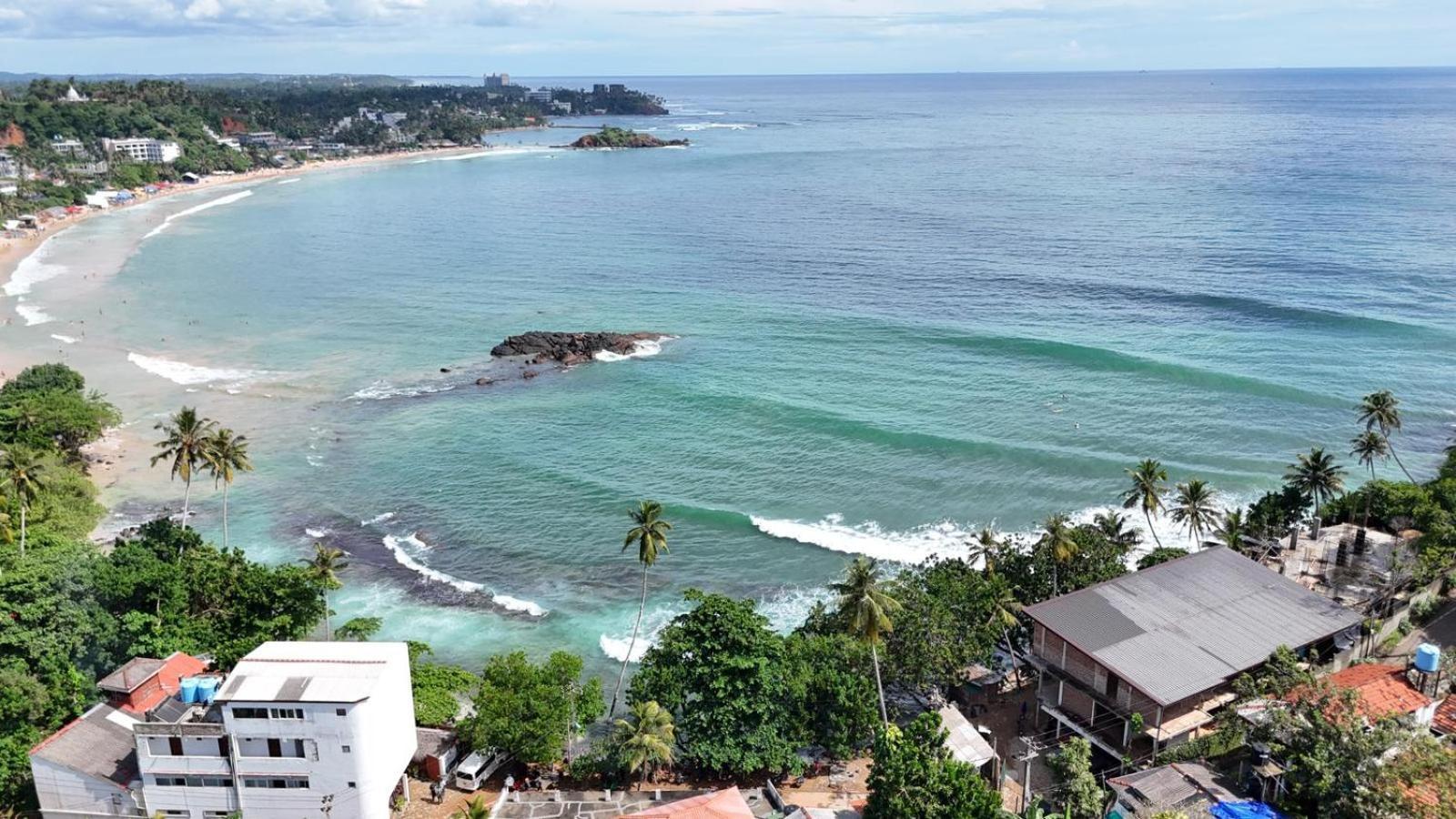 Thusara Guesthouse Mirissa Bagian luar foto